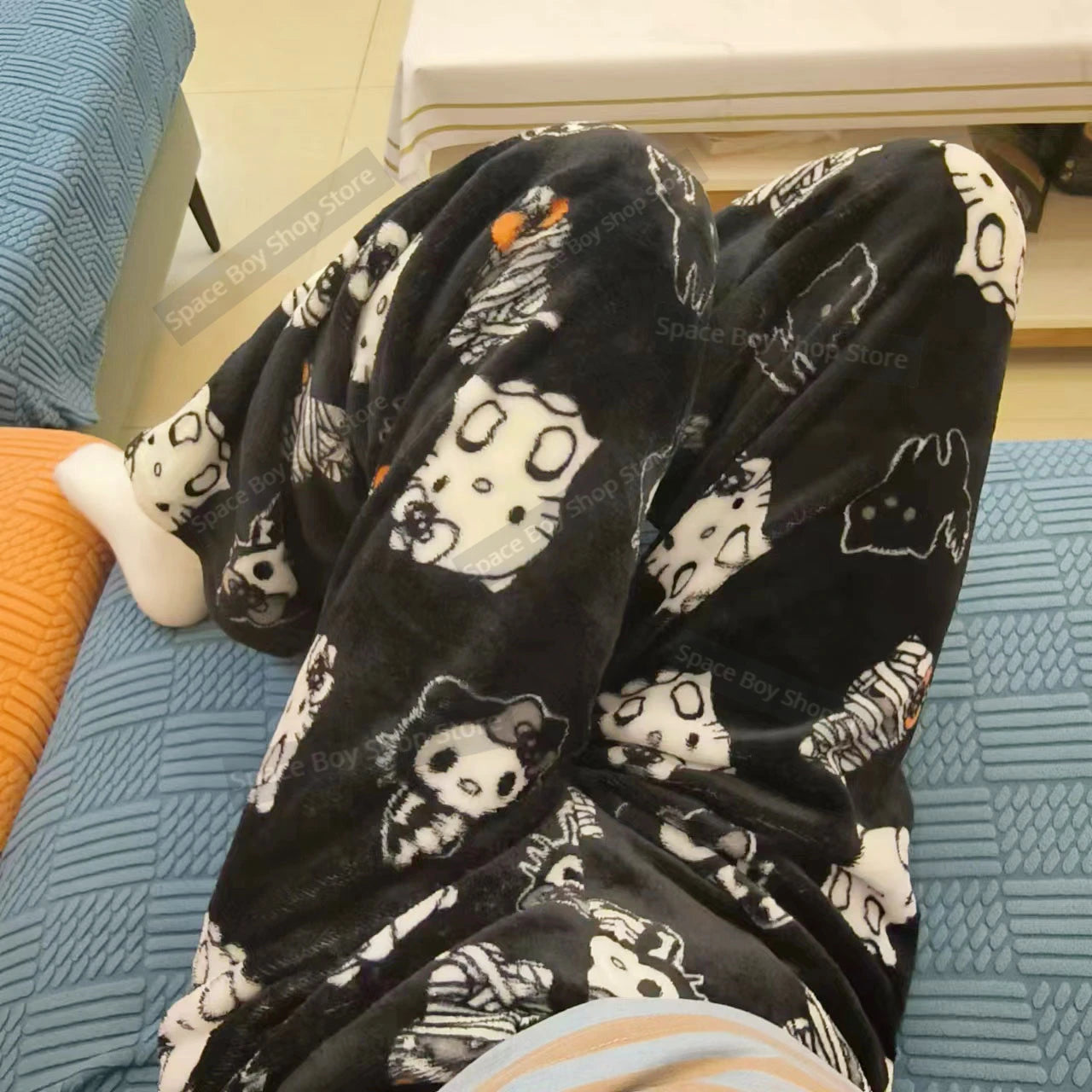 Calça de Pijama Feminina – Fleece Coral Macio com Estampa Hello Kitty e Personagens