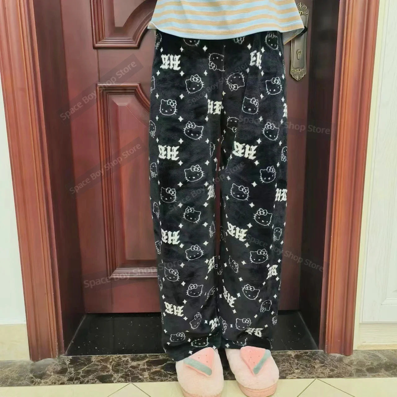 Calça de Pijama Feminina – Fleece Coral Macio com Estampa Hello Kitty e Personagens