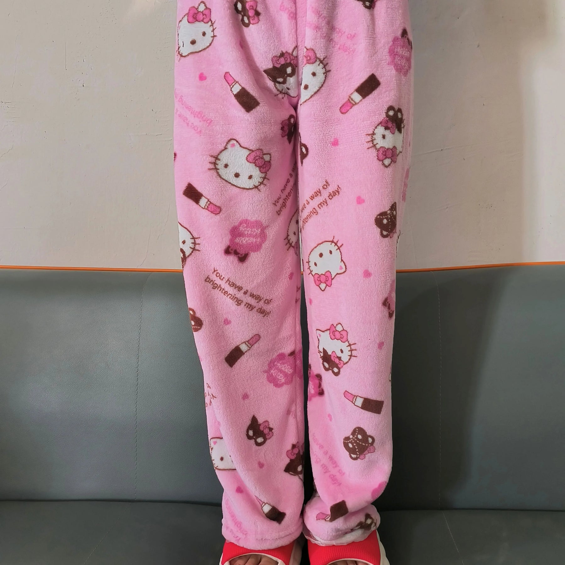 Calça de Pijama Feminina – Fleece Coral Macio com Estampa Hello Kitty e Personagens