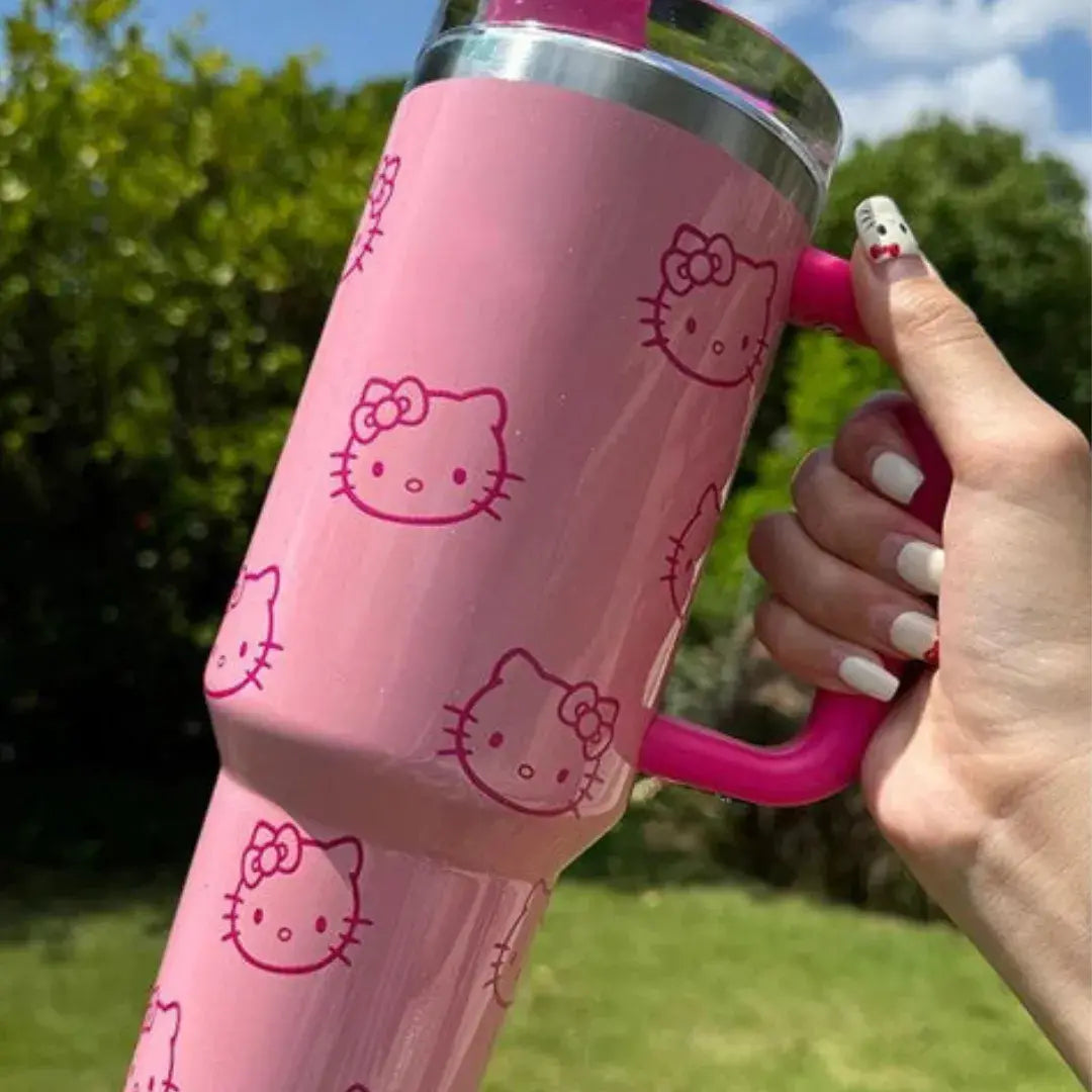 Copo Térmico 2.0 Hello Kitty | Edição Limitada 1,18L - Estilo e Conforto para Sua Hidratação