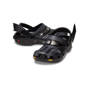 Sandália Batmóvel Classic Clog - Conforto e Estilo com o Herói de Gotham!