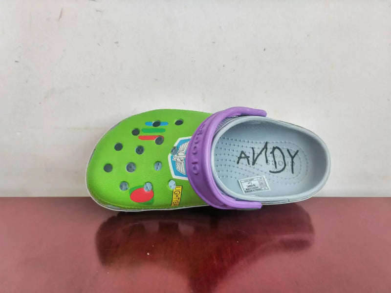 Sandália Infantil Buzz Lightyear Toy Story – Antiderrapante, Leve e Divertida para Praia e Casa